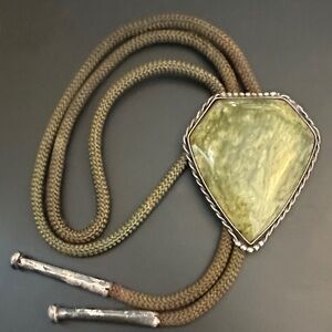 Vintage Silver/Parrot Wing chrysocolla Stone Bolo Tie